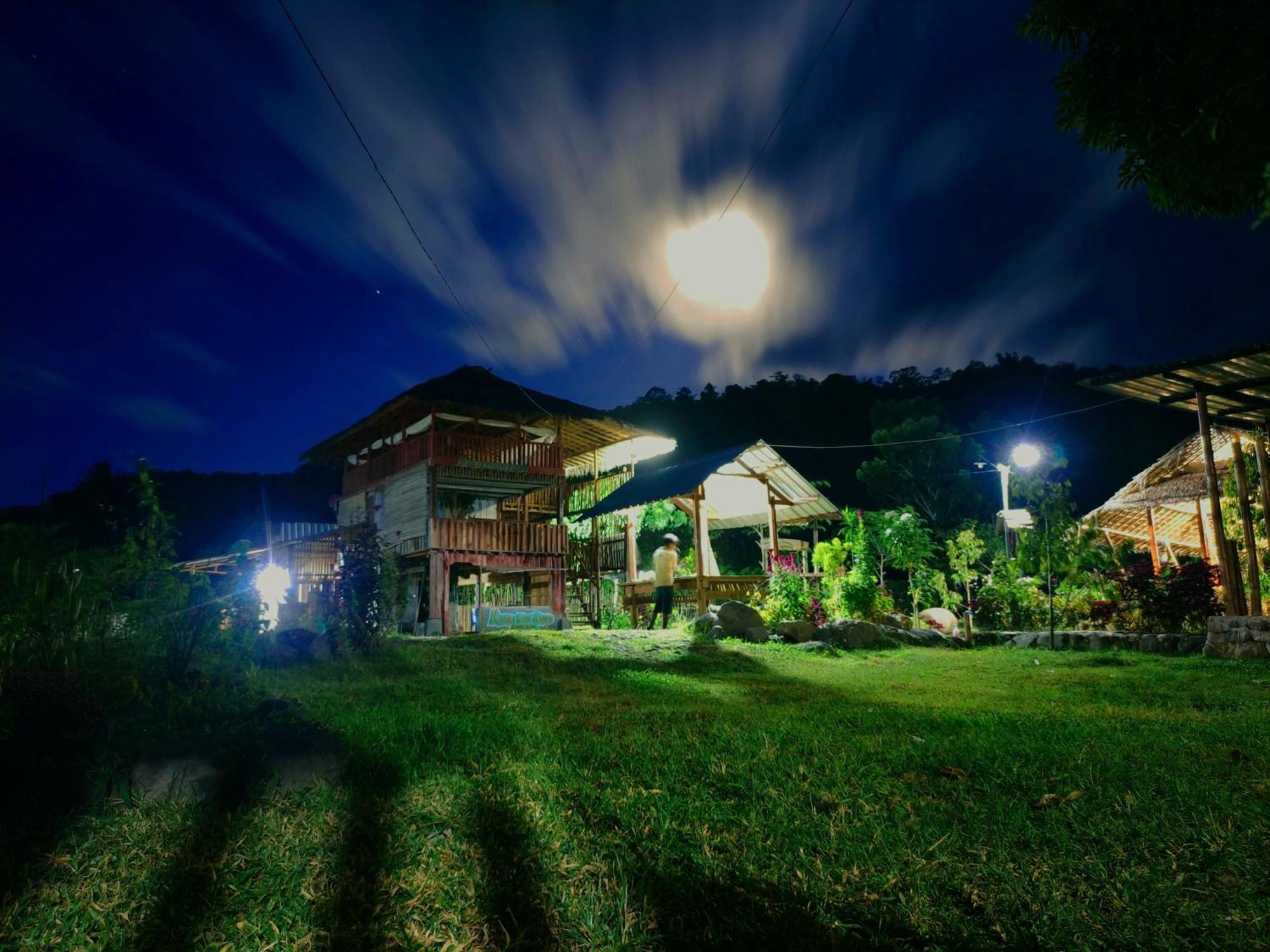 Tiu Batu Homestay Alas Ngoại thất bức ảnh